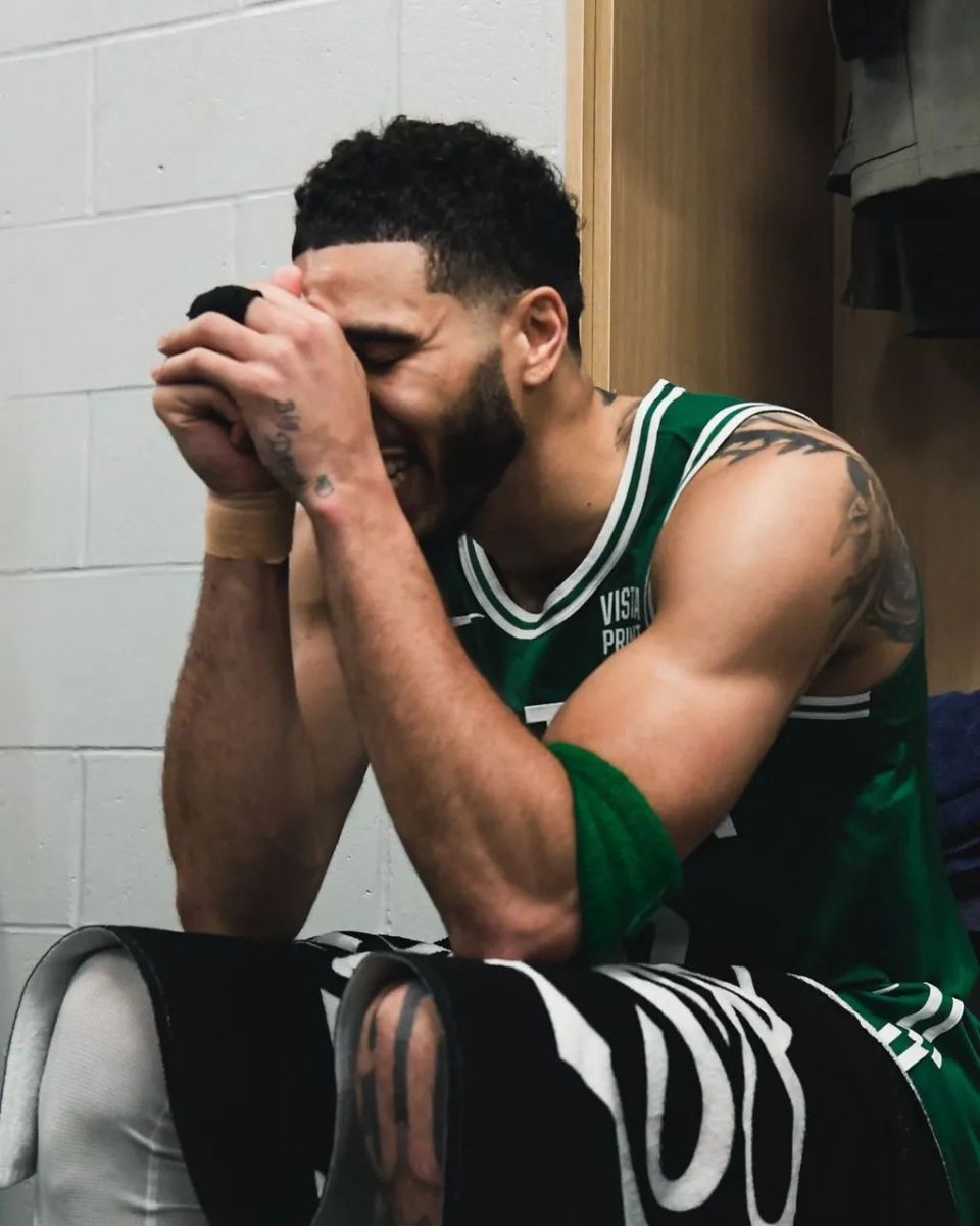 开云-包含塔图姆在尤文图斯比赛中回归赛场，高光表现引发热议！的词条