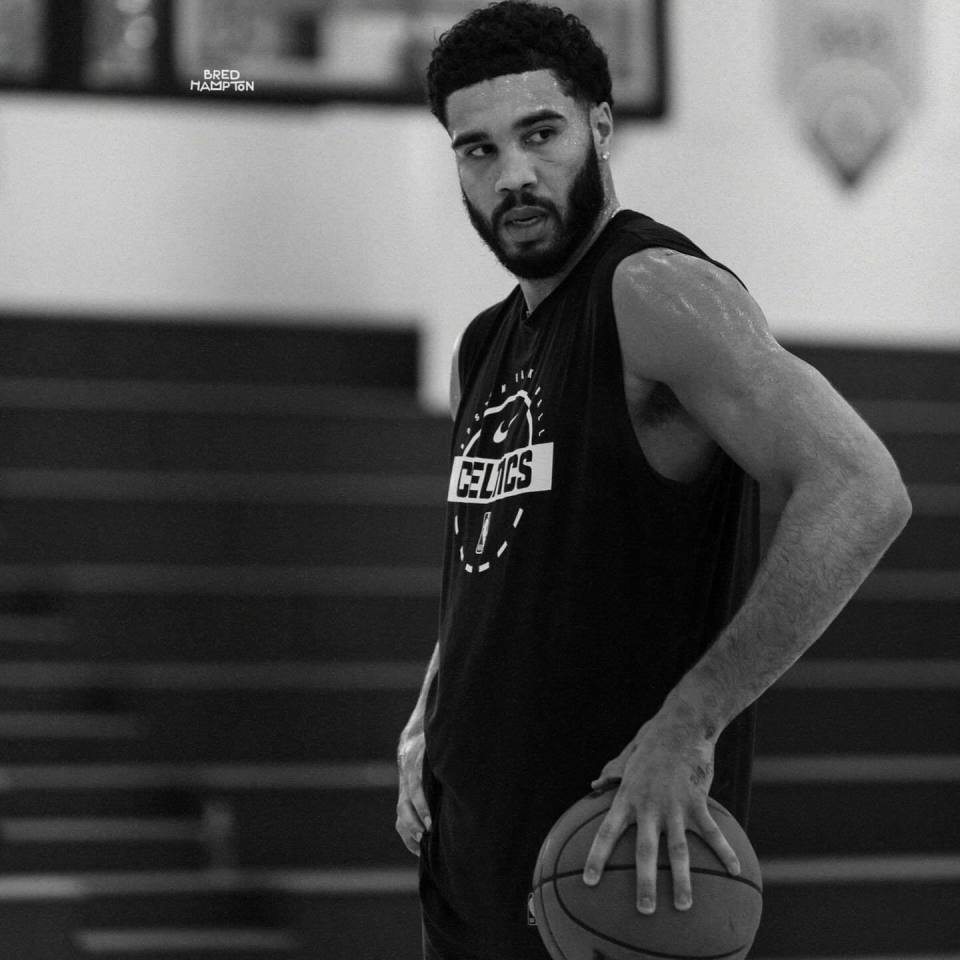 包含塔图姆在尤文图斯比赛中回归赛场,高光表现引发热议!的词条 包含塔图姆在尤文图斯比赛中回归赛场,高光表现引发热议!的词条