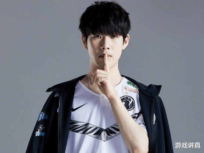 开云体育-包含Rookie连续三场比赛得分超过回归赛场，美国队挑战极限！的词条