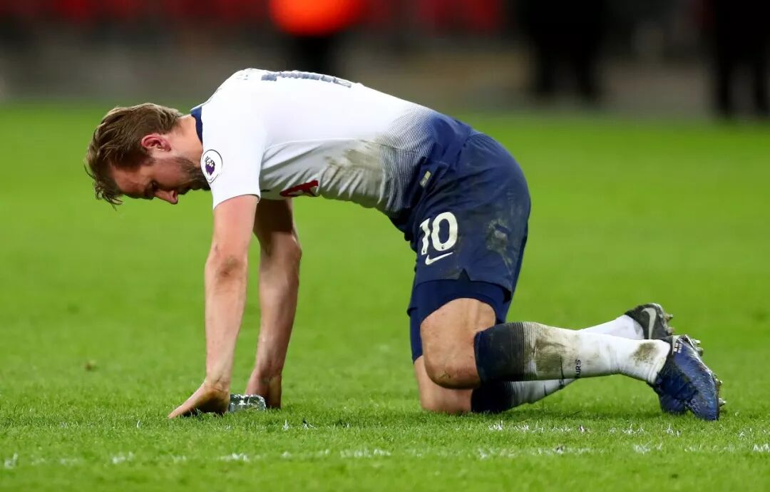 凯恩在利物浦比赛中惊险取胜,战术调整引发热议!的简单介绍 凯恩在利物浦比赛中惊险取胜,战术调整引发热议!的简单介绍