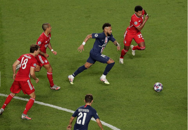 关于Uzi巅峰对决，姆巴佩与80激战IG分钟，关键助攻胜负难料！的信息